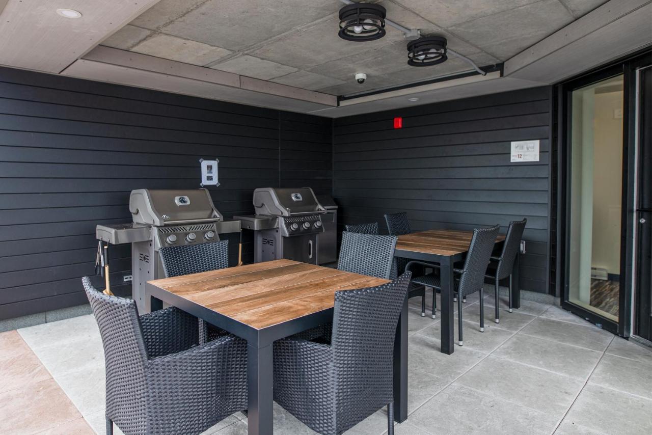 Appartement Le 908, Suberbe Neuf Avec Piscine *